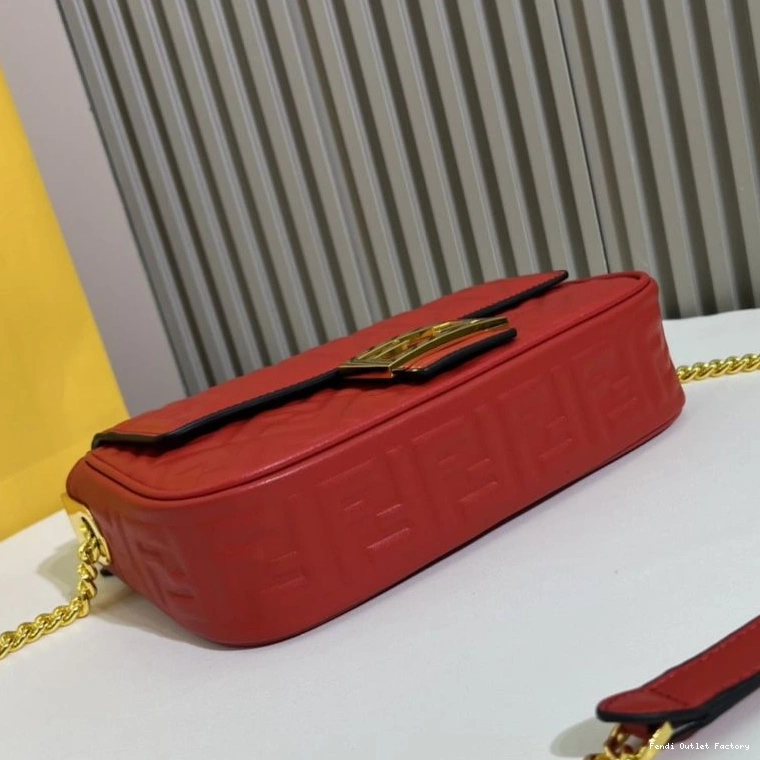 Vintage HOT Leather In Baguette FF Fendi Midi Motif Red Nappa Bag Chain 0710
